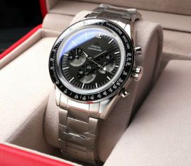 Picture for category Omega Watches Men Speedmaster Professional